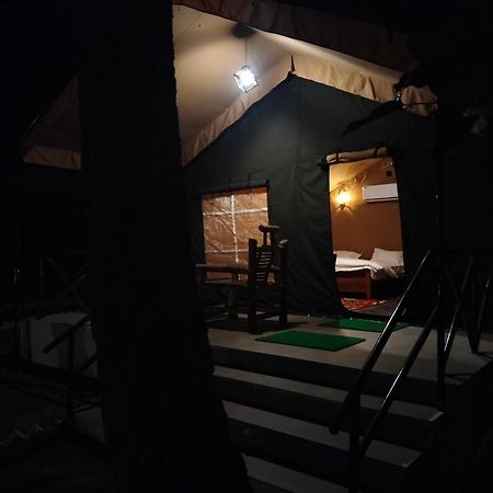 Athulyam Kanha, Kanha National Park, Mukki Gate Khāpa Exterior photo