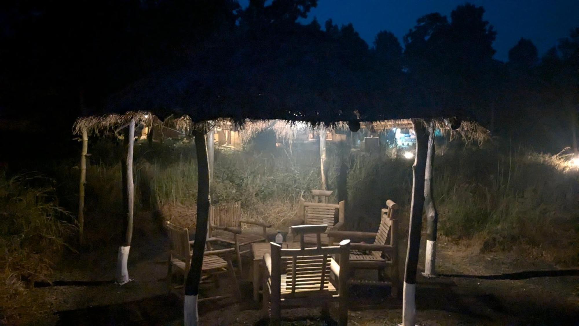 Athulyam Kanha, Kanha National Park, Mukki Gate Khāpa Exterior photo
