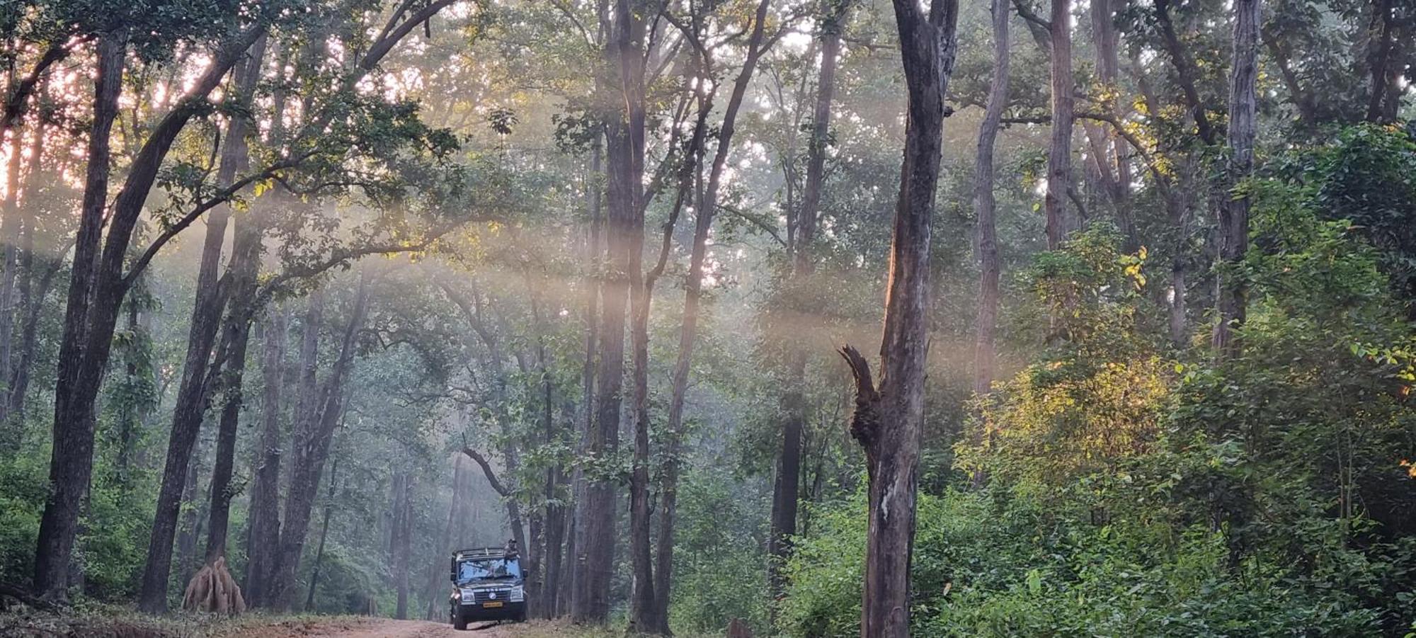 Athulyam Kanha, Kanha National Park, Mukki Gate Khāpa Exterior photo